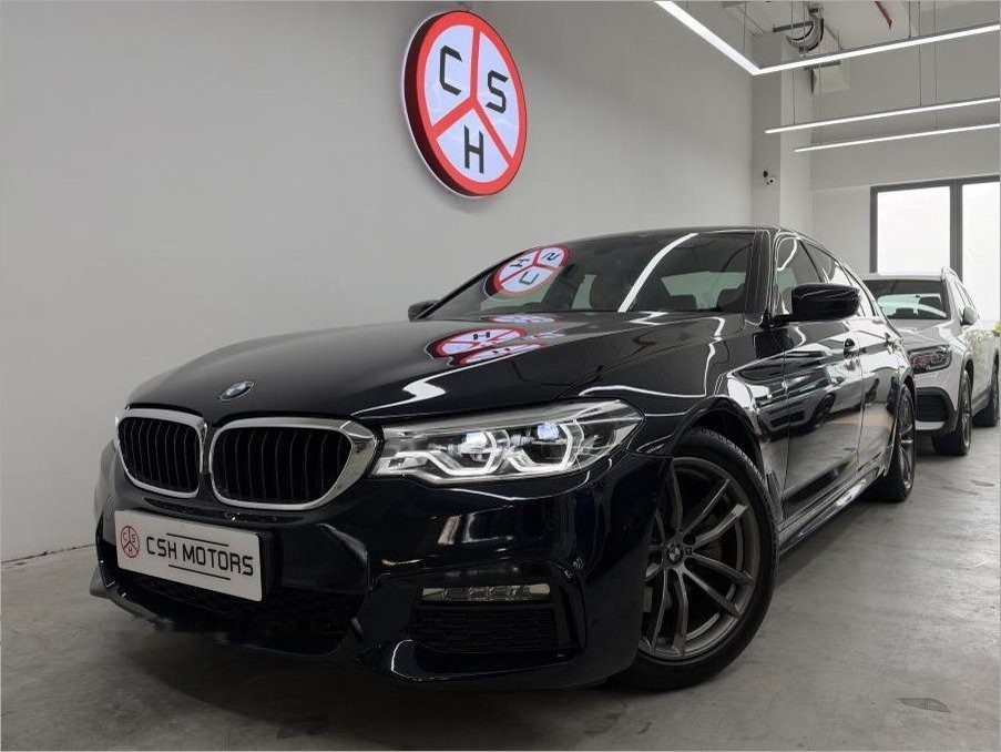 BMW 5 Series 520i M-Sport photo 1