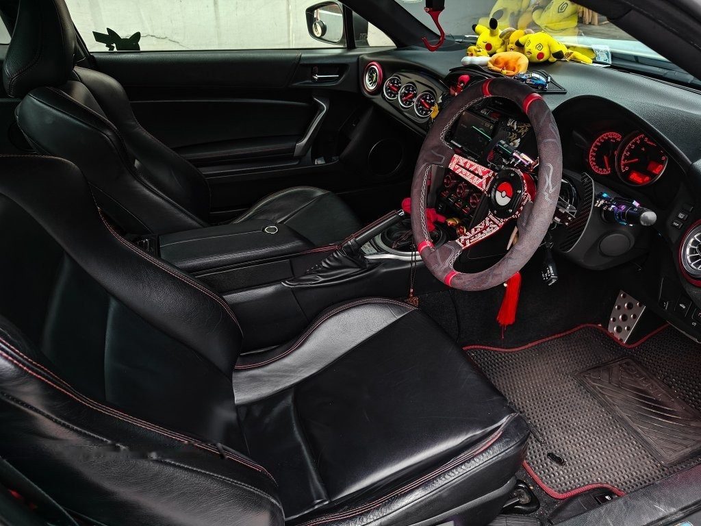 Subaru BRZ 2.0A (COE till 11/2034) photo 8