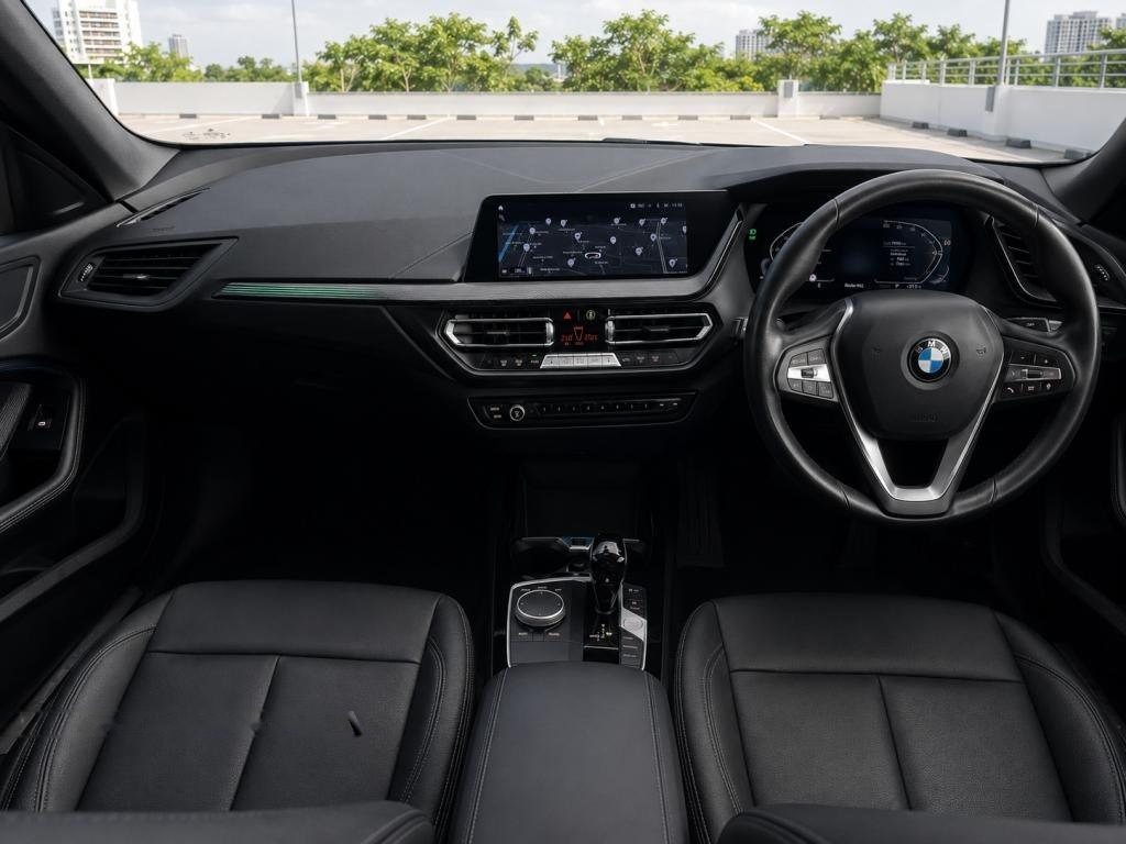BMW 2 Series 218i Gran Coupe photo 4