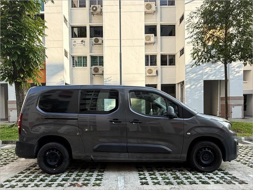 Peugeot Partner 1.5A BlueHDi LWB photo 2