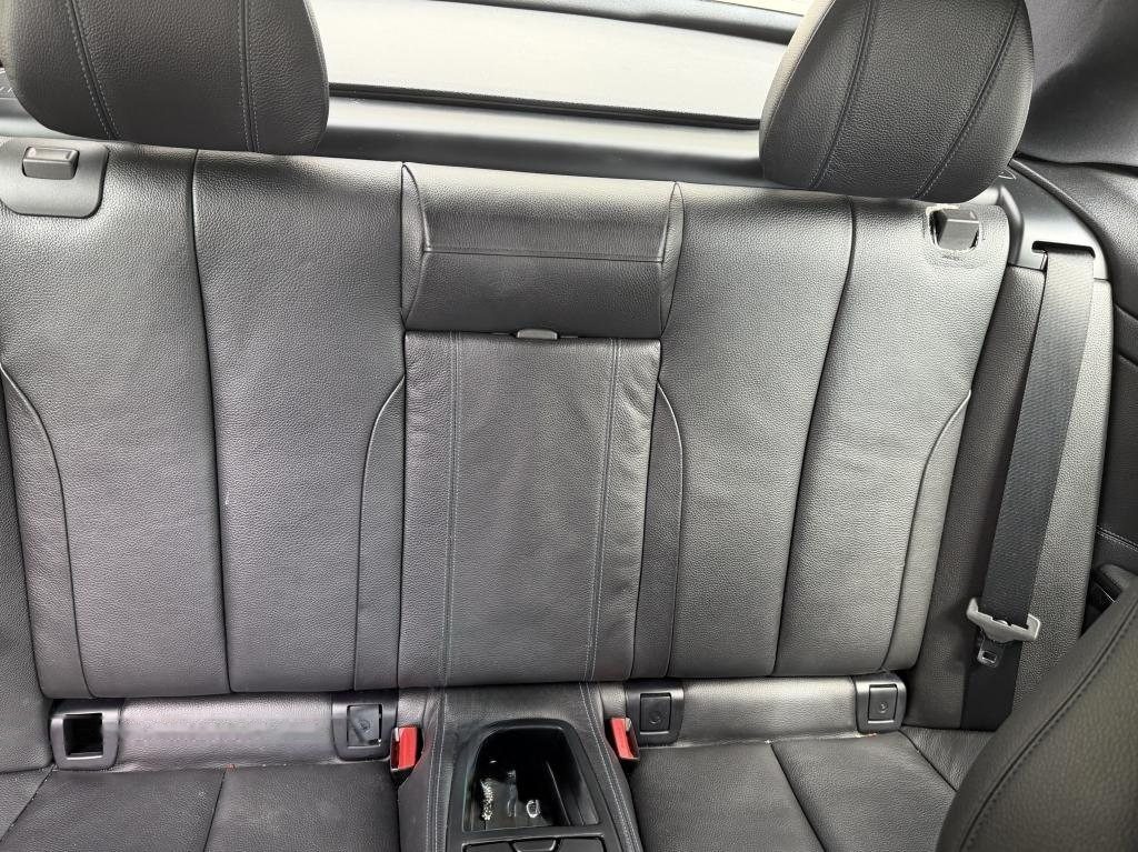 BMW 4 Series 420i Convertible (COE till 09/2035) photo 8