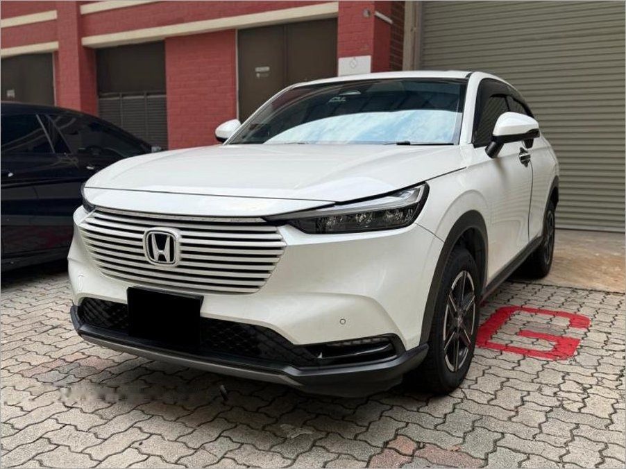 Honda Vezel 1.5A G photo 1