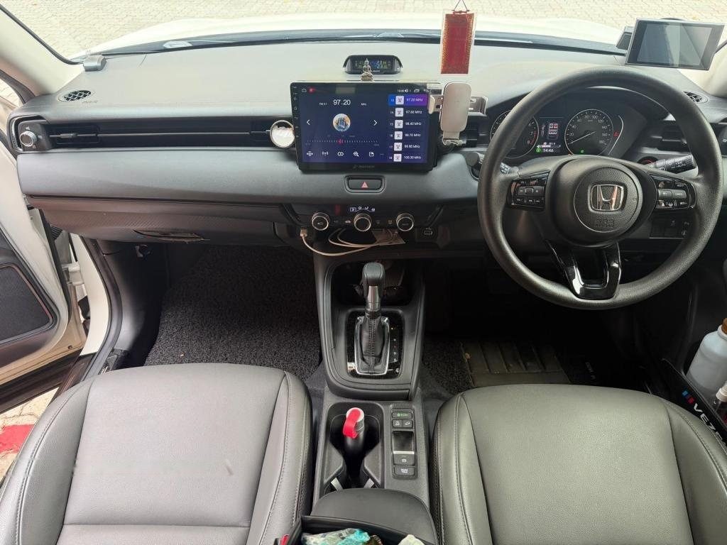 Honda Vezel 1.5A G photo 5