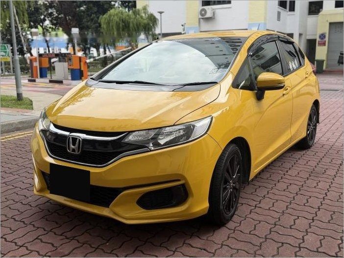 Honda Fit 1.3A GF photo 1