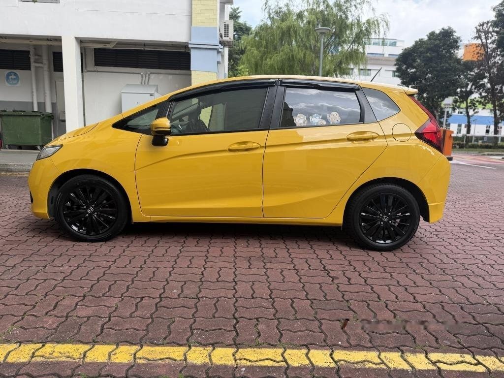 Honda Fit 1.3A GF photo 2