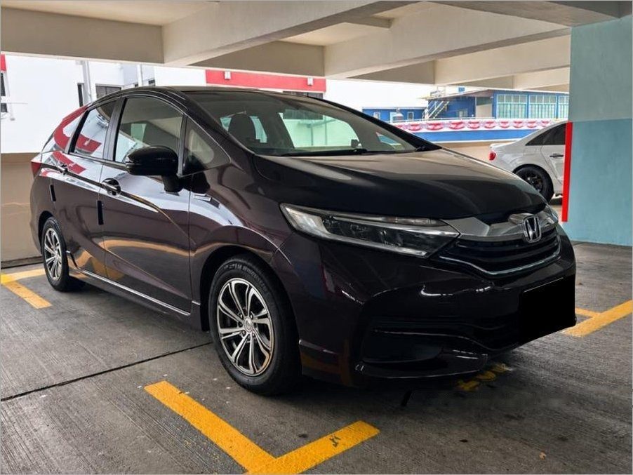 Honda Shuttle Hybrid 1.5A X photo 2