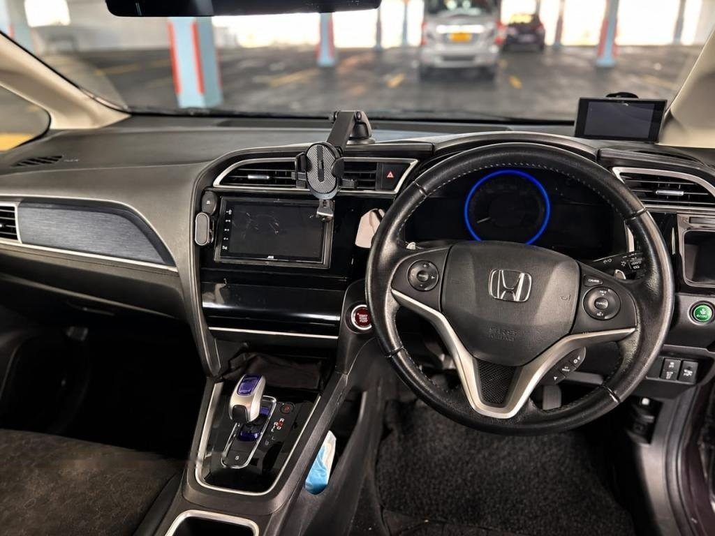 Honda Shuttle Hybrid 1.5A X photo 4