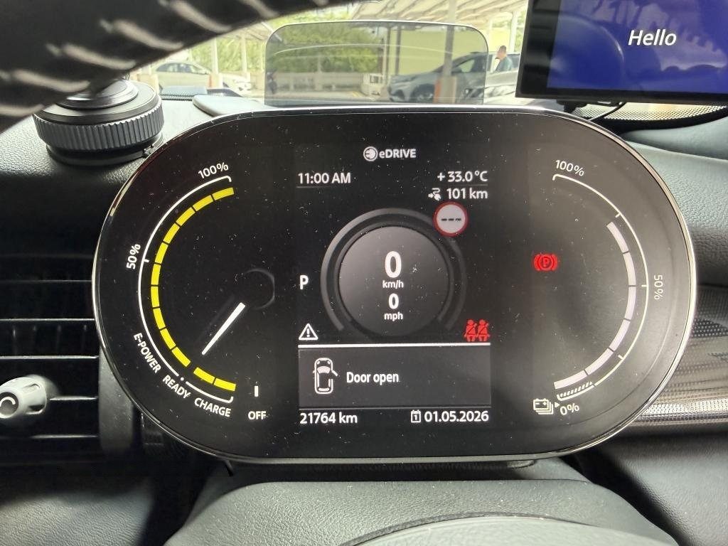 MINI Cooper Electric SE Sunroof photo 9