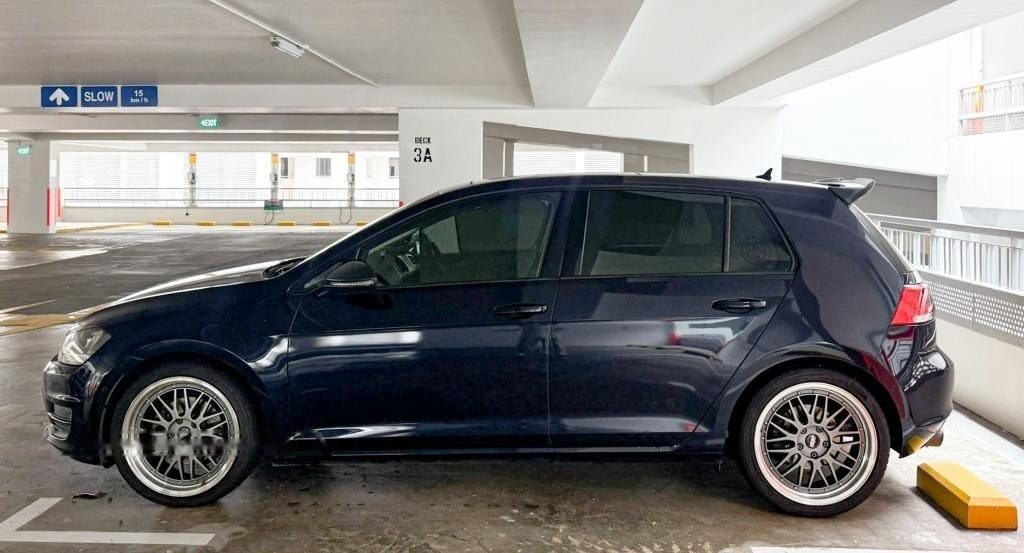 Volkswagen Golf 1.4A TSI Sunroof (COE till 06/2029) photo 2