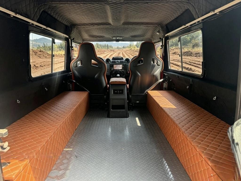 Land Rover Defender 110 Hardtop (COE till 07/2035) photo 6