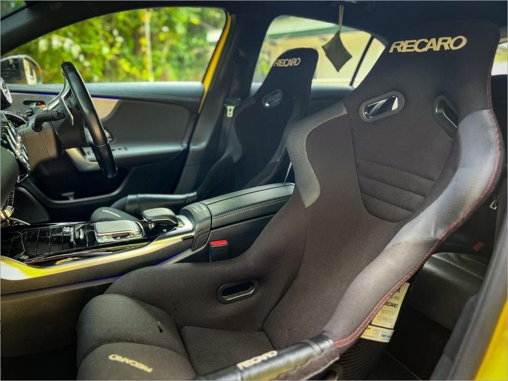 Mercedes-Benz A-Class A35 AMG 4MATIC photo 6