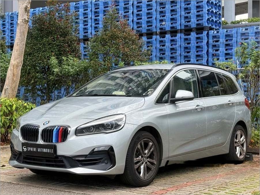 BMW 2 Series 216i Gran Tourer photo 1