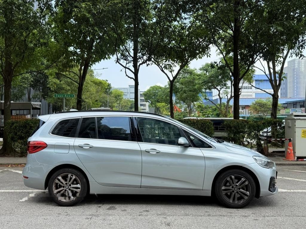 BMW 2 Series 216i Gran Tourer photo 3