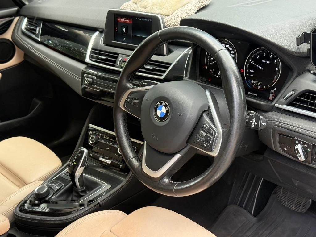 BMW 2 Series 216i Gran Tourer photo 7