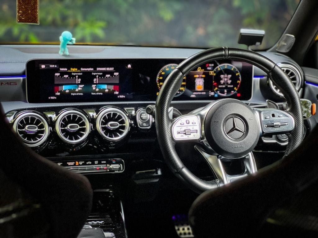 Mercedes-Benz A-Class A35 AMG 4MATIC photo 7