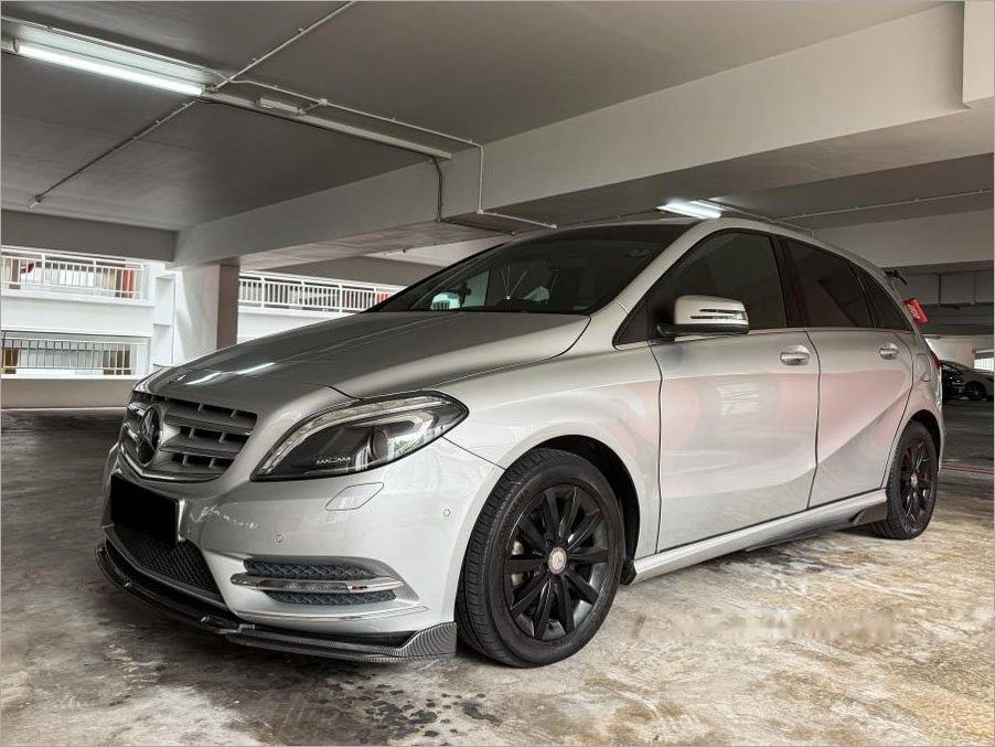 Mercedes-Benz B-Class B180 Style (COE till 04/2029) photo 1