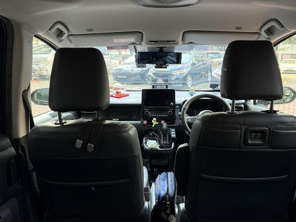 Toyota Sienta Hybrid 1.5A Z photo 8