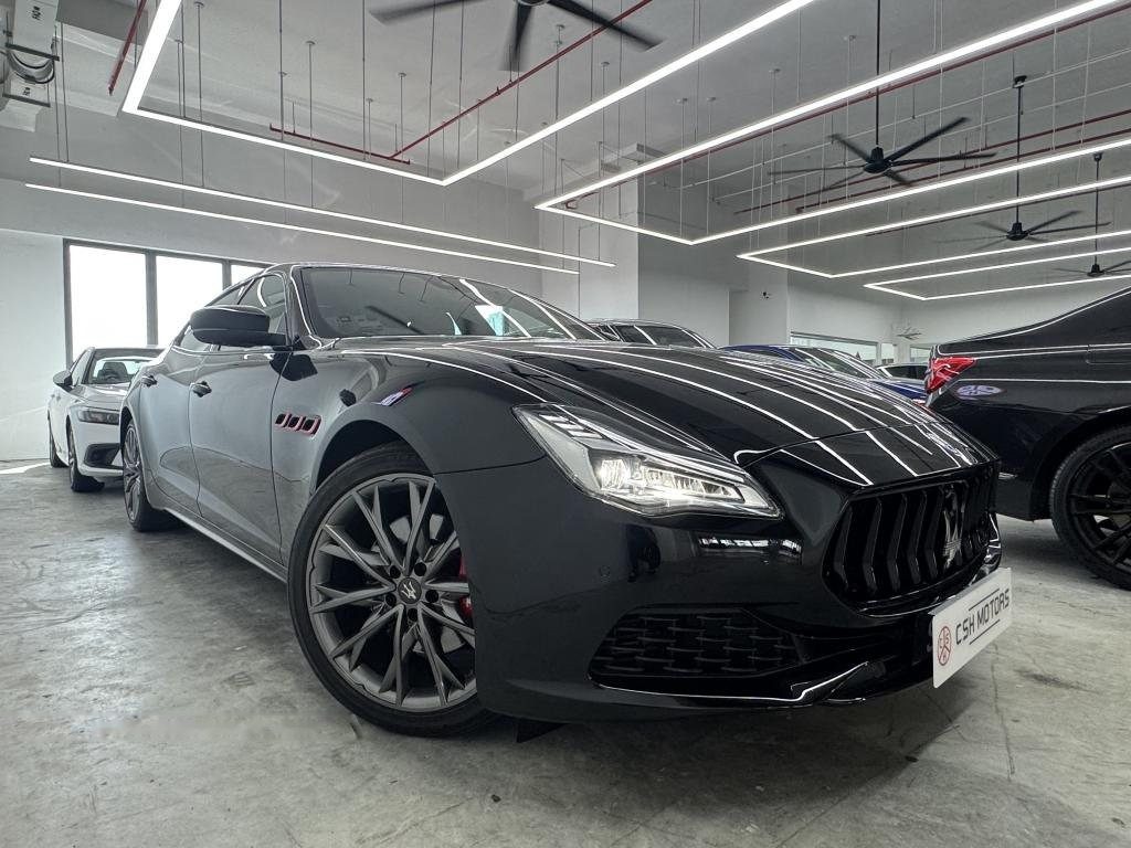 Maserati Quattroporte 3.0A photo 2