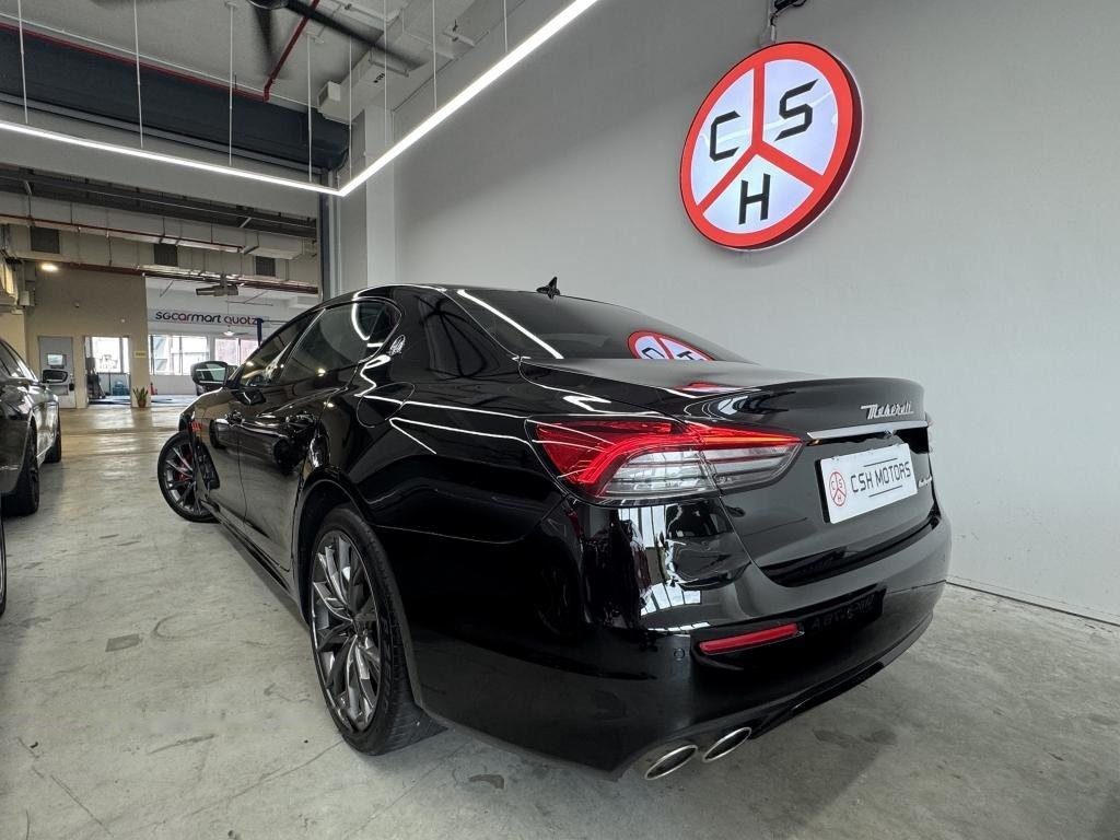 Maserati Quattroporte 3.0A photo 4