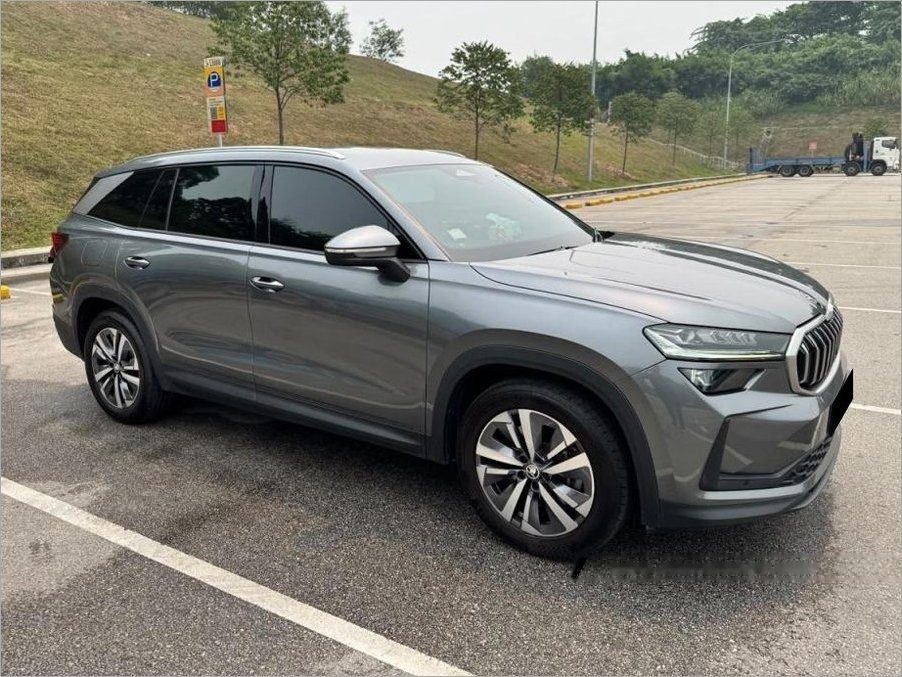 Skoda Kodiaq Mild Hybrid 1.5 TSI Selection 7-Seater photo 2