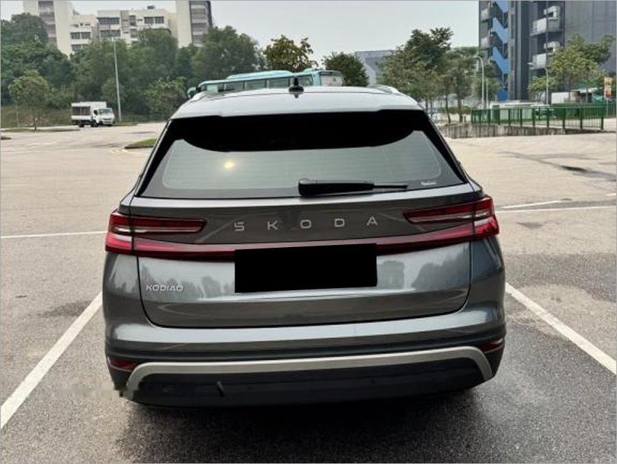 Skoda Kodiaq Mild Hybrid 1.5 TSI Selection 7-Seater photo 4