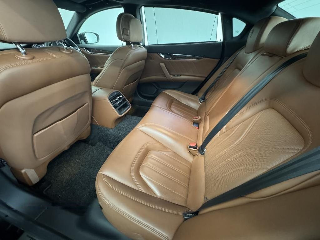 Maserati Quattroporte 3.0A photo 6