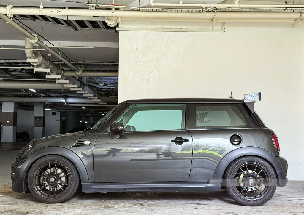 MINI Cooper S 1.6A Sunroof (COE till 12/2030) photo 2