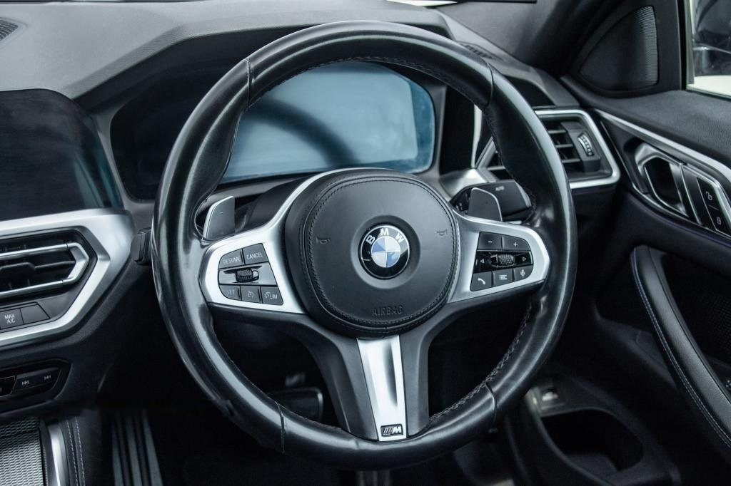 BMW 4 Series 420i Coupe M-Sport photo 9