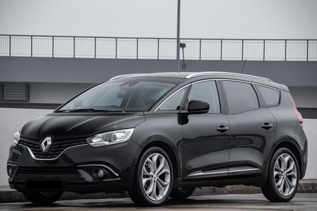 Renault Grand Scenic Diesel 1.5A dCi Moonroof photo 1