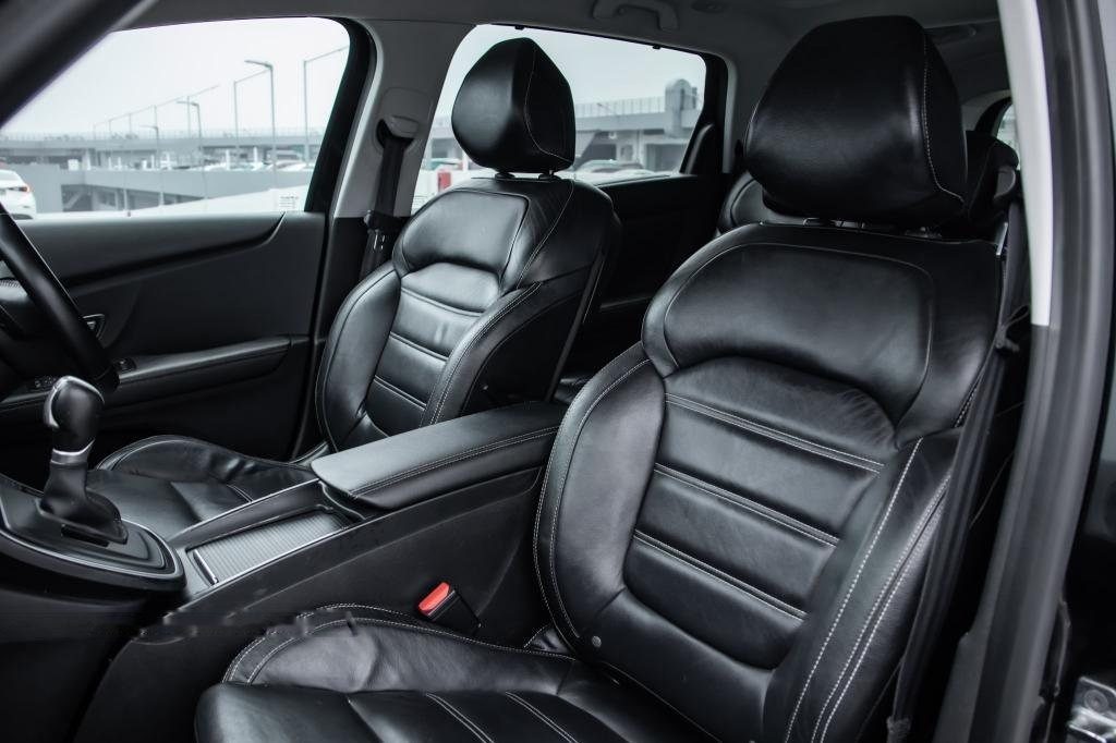 Renault Grand Scenic Diesel 1.5A dCi Moonroof photo 6