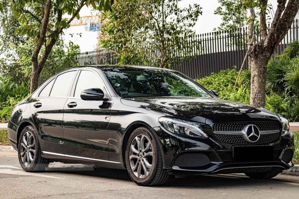 Mercedes-Benz C-Class C180 Avantgarde photo 2