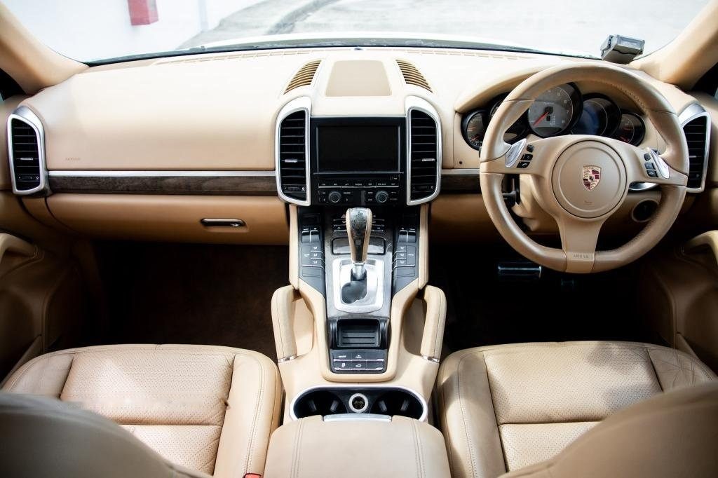 Porsche Cayenne Hybrid S 3.0A (COE till 06/2031) photo 6