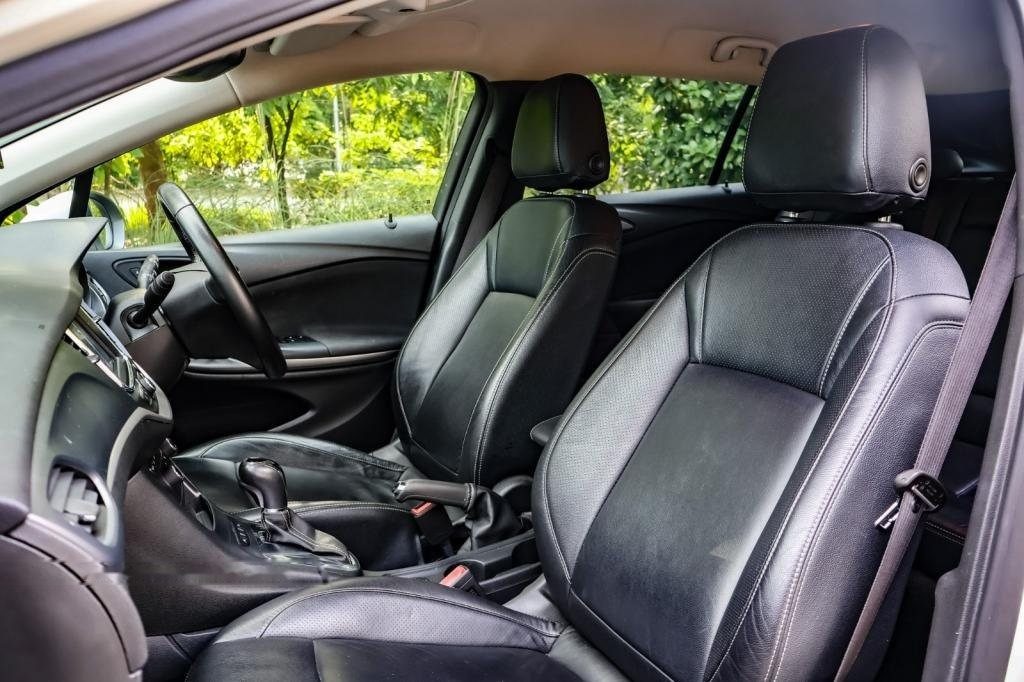 Opel Astra Sports Tourer Diesel 1.6A Turbo photo 7