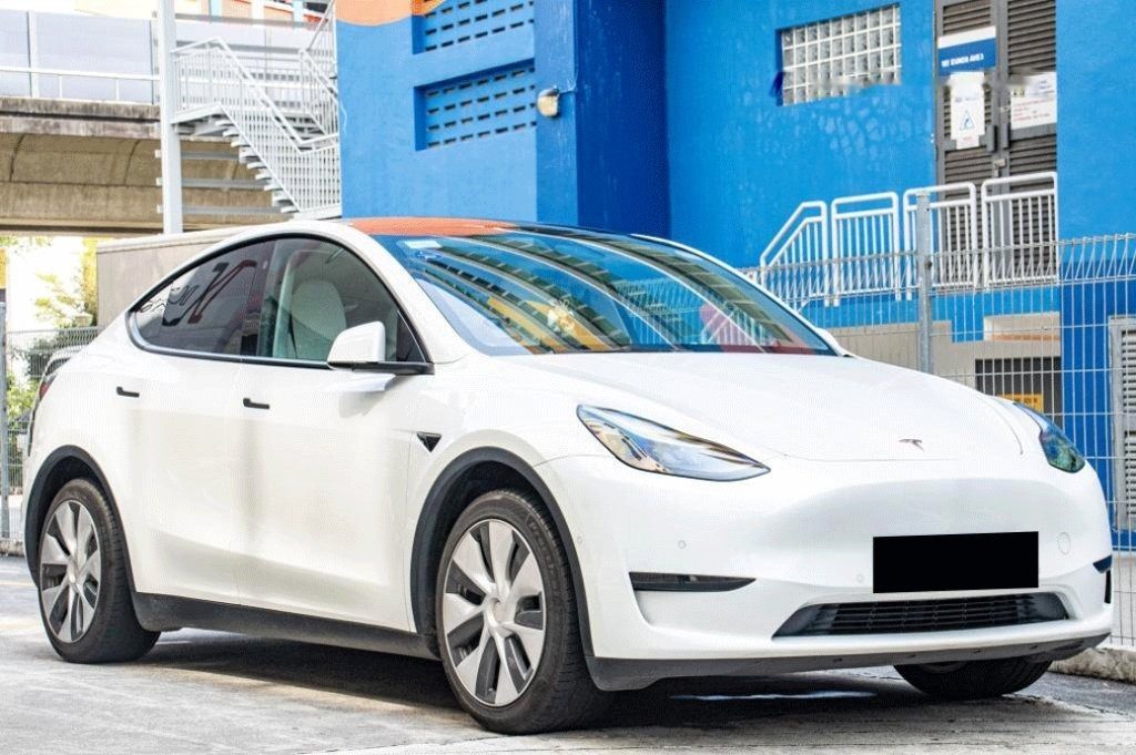 Tesla Model Y Electric RWD photo 2