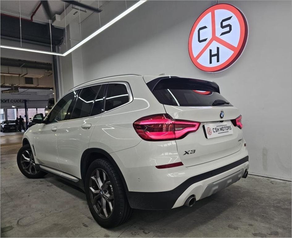 BMW X3 sDrive20i photo 3