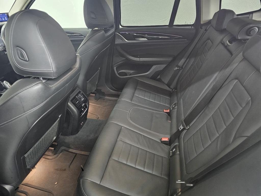 BMW X3 sDrive20i photo 6