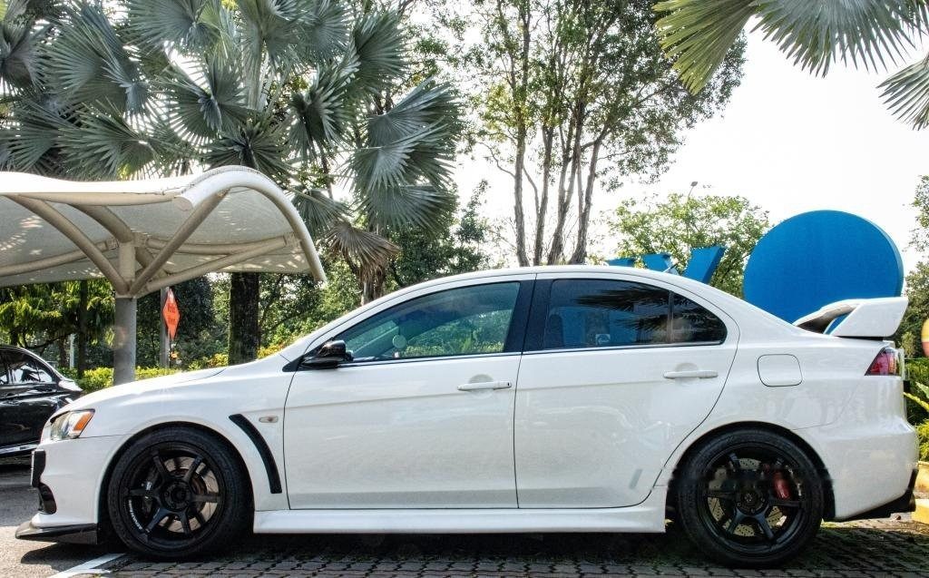 Mitsubishi Evolution 10 GSR SST (COE till 08/2029) photo 3
