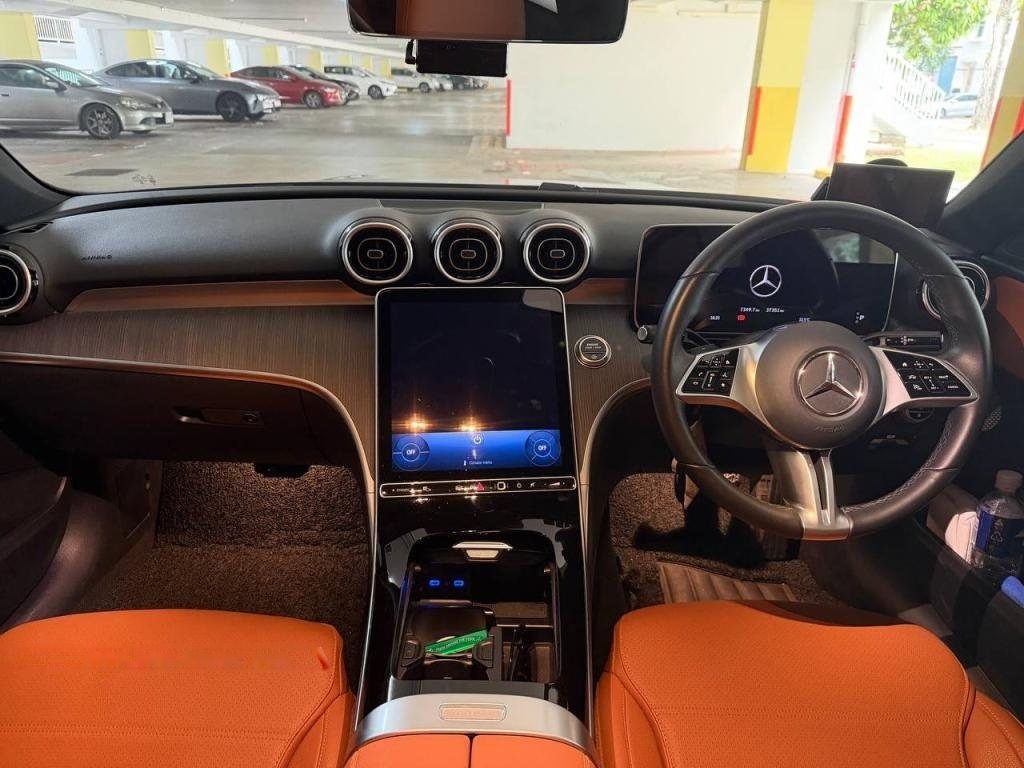 Mercedes-Benz C-Class C180 Mild Hybrid Avantgarde photo 5