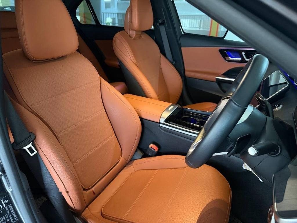 Mercedes-Benz C-Class C180 Mild Hybrid Avantgarde photo 6