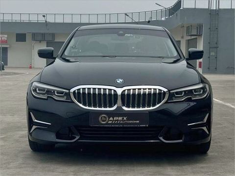 BMW 3 Series 330i
