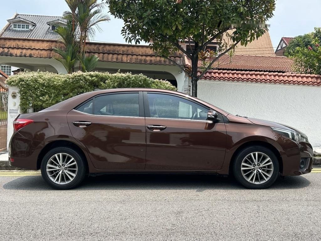 Toyota Corolla Altis 1.6A Classic (COE till 03/2035) photo 3