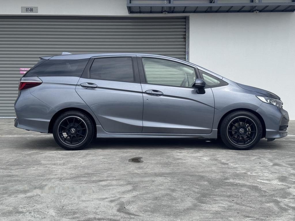 Honda Shuttle 1.5A G Honda Sensing photo 3