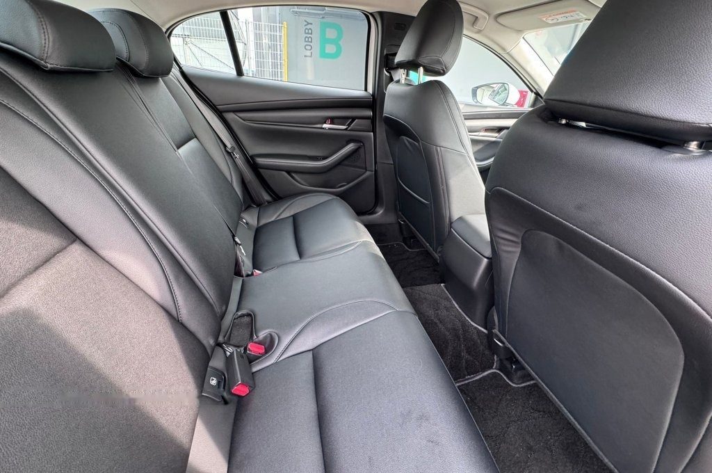 Mazda 3 Mild Hybrid 1.5A Classic photo 9