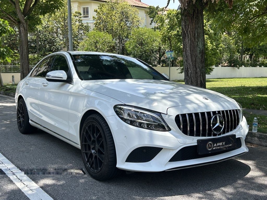 Mercedes-Benz C-Class C160 Avantgarde photo 2