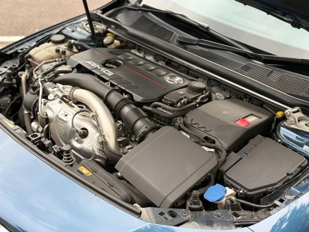 Mercedes-Benz CLA-Class CLA35 AMG 4MATIC photo 3