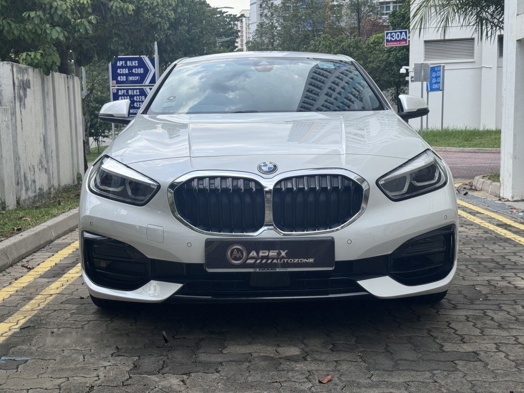 BMW 1 Series 116i Sportline photo 1