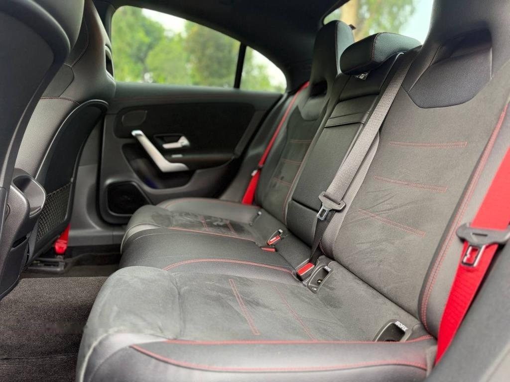 Mercedes-Benz CLA-Class CLA35 AMG 4MATIC photo 6