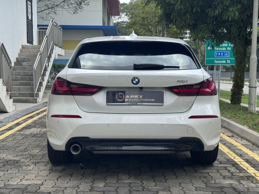 BMW 1 Series 116i Sportline photo 5