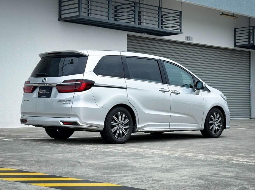 Honda Odyssey Hybrid 2.0A e-HEV Absolute photo 3