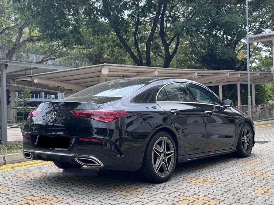 Mercedes-Benz CLA-Class CLA180 AMG Line photo 3